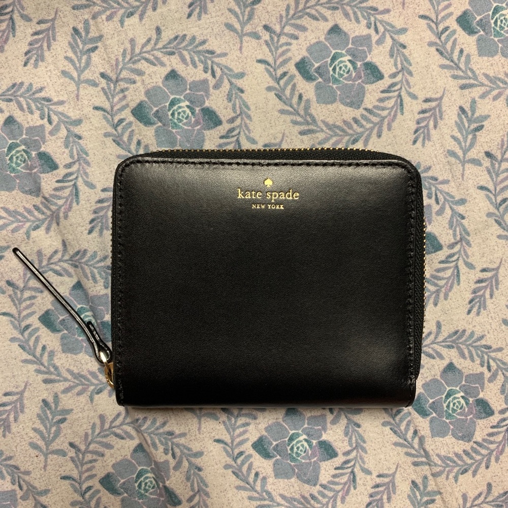 Kate Spade smooth leather wallet